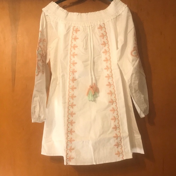 Dress - Picture 2 of 4